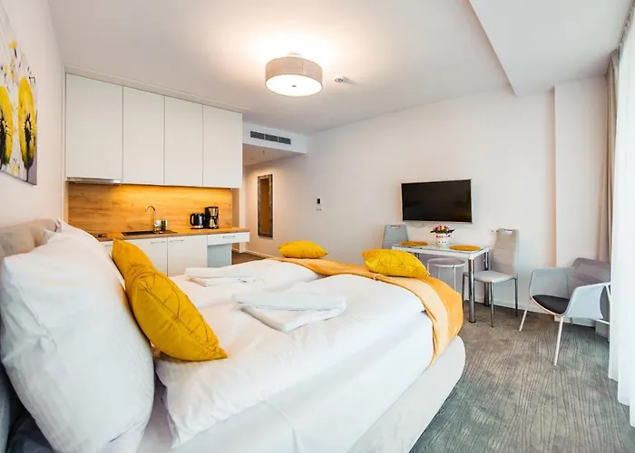 Seaside Kolobrzeg, Sun & Snow * كولوبرزيغ